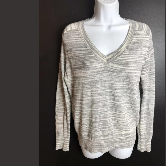 Anthropologie MOTH Sweater Gray White Marled Knit VNeck Pullover Classic Staple - Picture 2 of 8